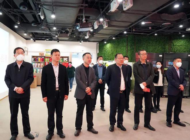携手谋发展 合作赢未来
